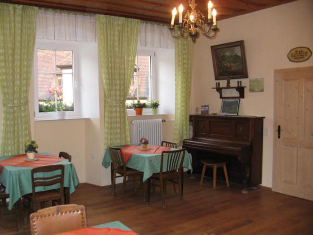 Herrnmuehle - Pension & Ferienwohnungen Rothenburg ob der Tauber Eksteriør billede